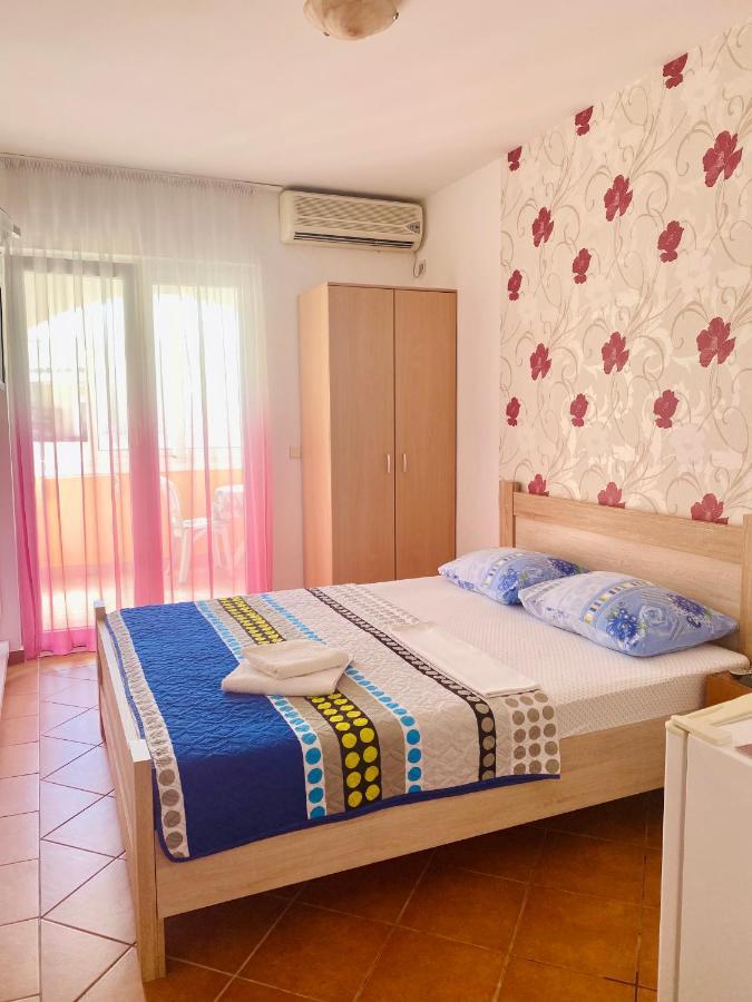 Natali Konukevi Budva