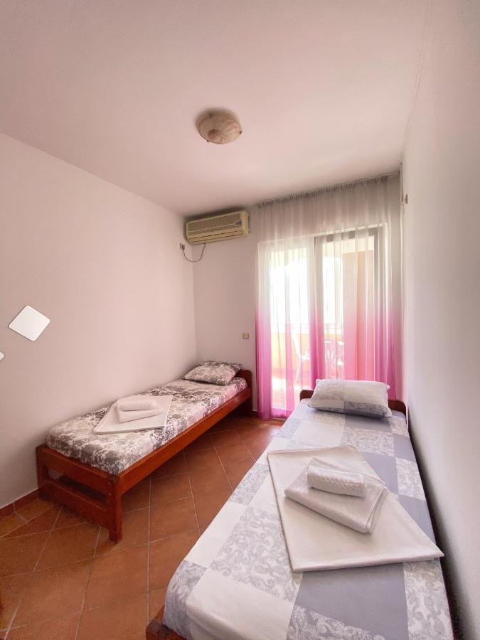 Natali * Budva